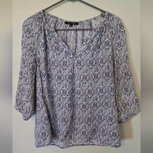 Anne Carson Blue patterned Top Size Medium